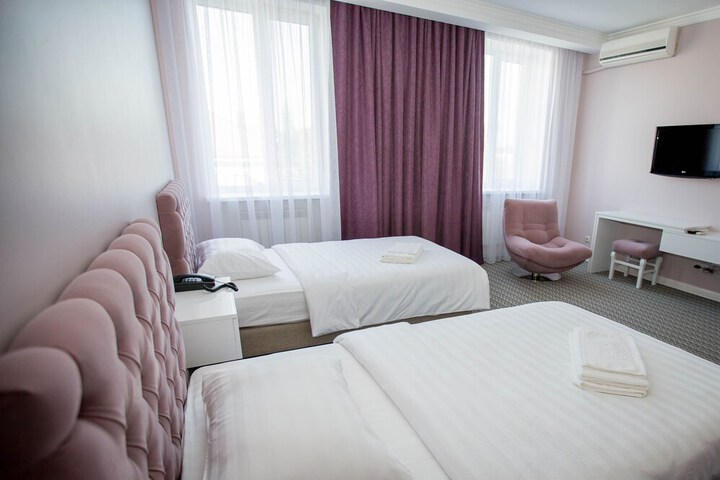 Room 13 of 29