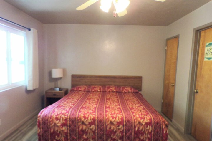 Room 47 of 101
