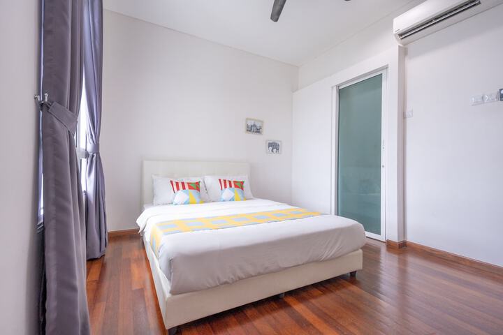 Room 4 of 41