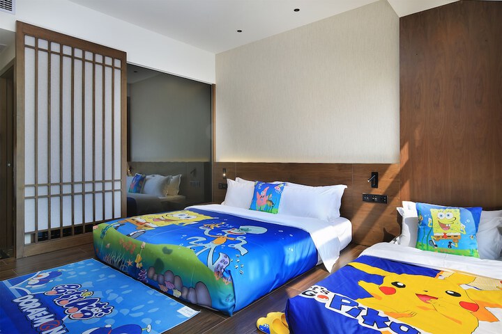 Room 20 of 102