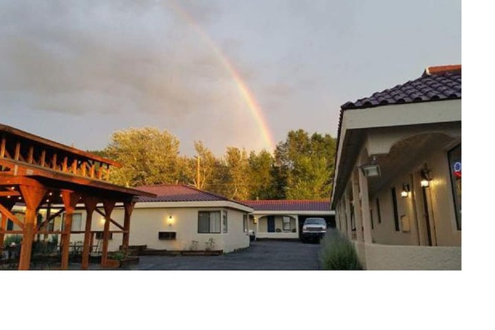 Grand Motel