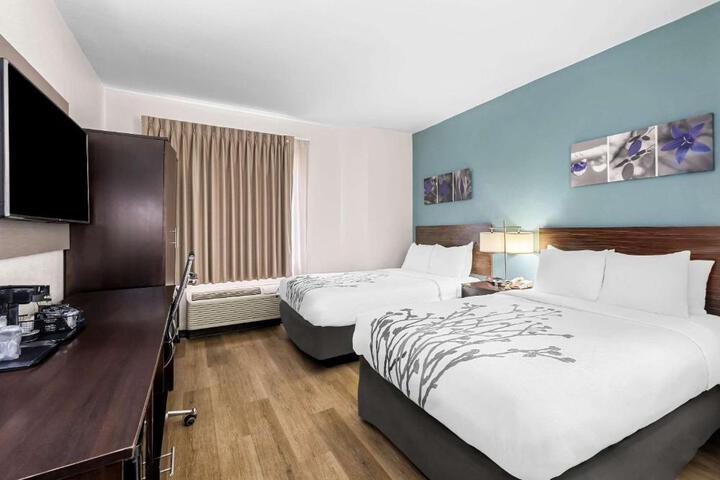 2 Double Beds (5 of 8)