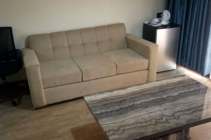 Room 14 of 22