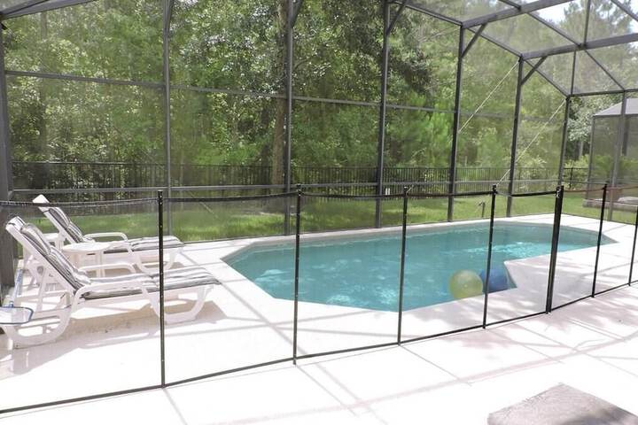 Pool 18 of 31