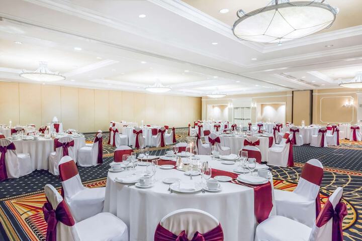 Indoor wedding