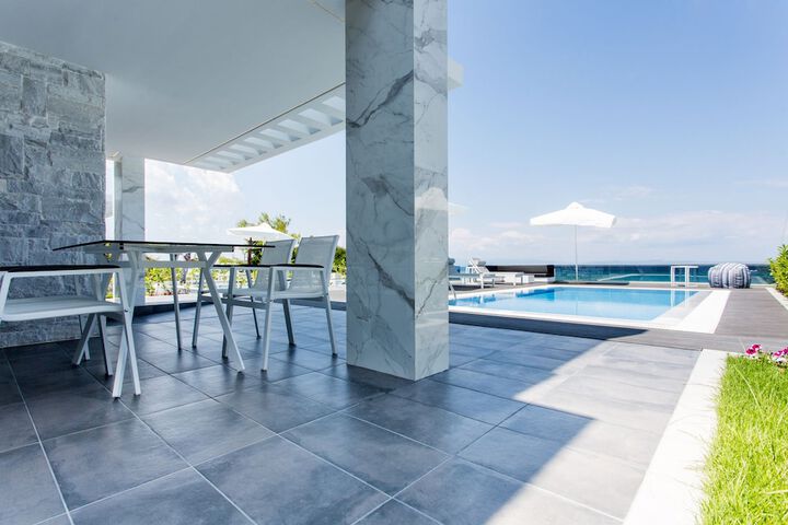 Terrace/Patio 21 of 48