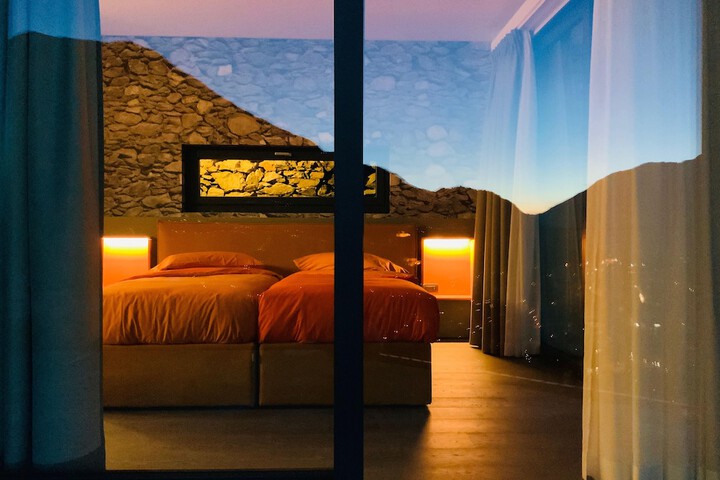 Room 5 of 31