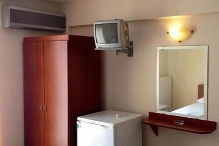 Room 16 of 58