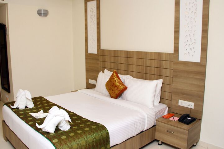 Room 10 of 24