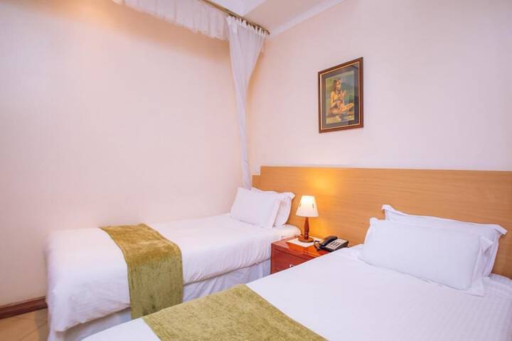 LONGVIEW LUXURY RESORT