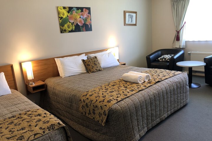 Room 16 of 36
