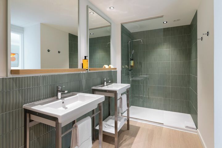Bath Photo