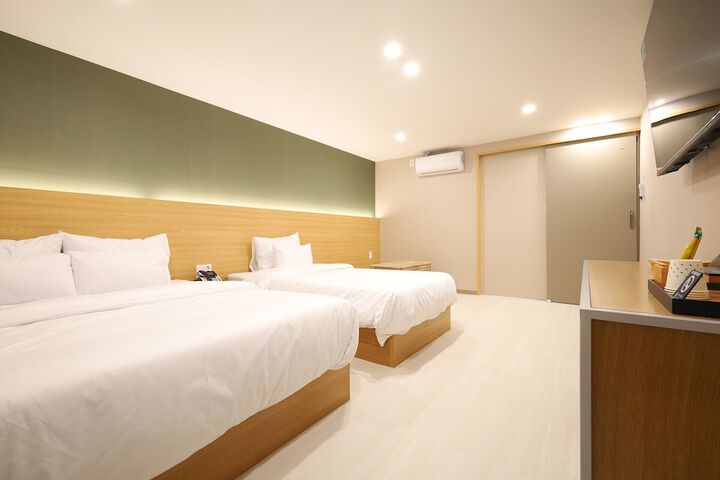 Room 41 of 62