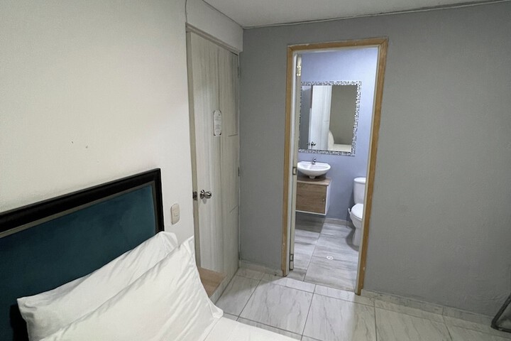 Room 15 of 41