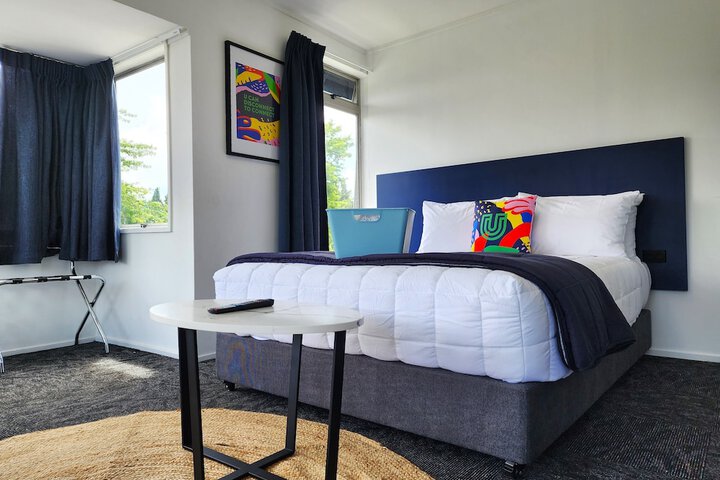 Room 46 of 165
