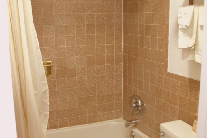 Room 18 of 26