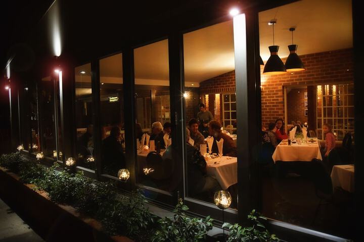 Dining 50 of 77