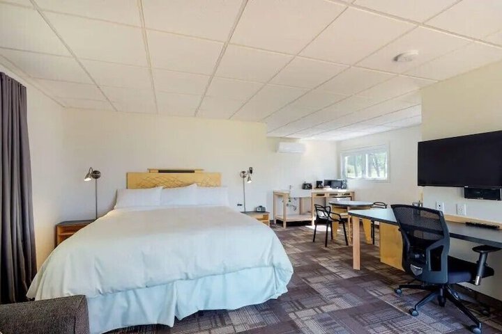 Room 50 of 140