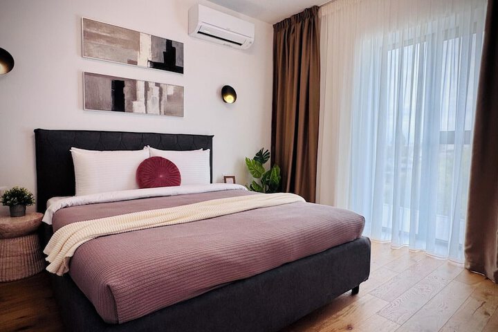 Room 122 of 431