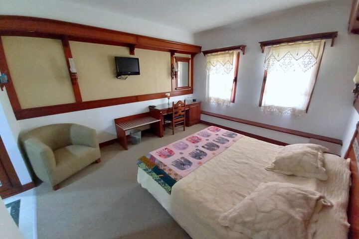Room 7 of 26