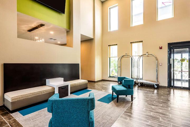 Hotel Interior 12 of 16