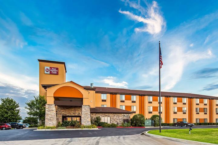 Hotel 15 of 15