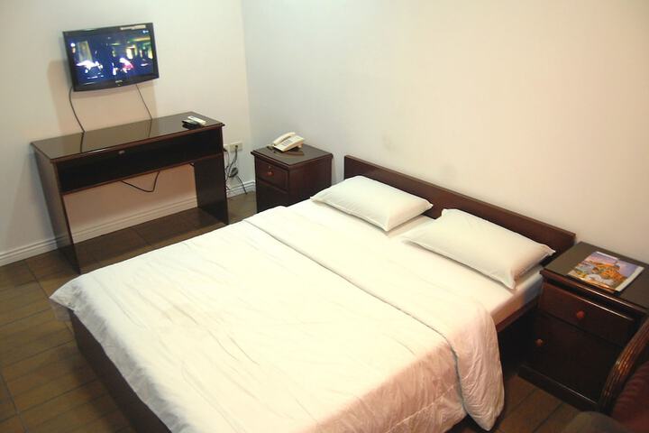 Room 7 of 29
