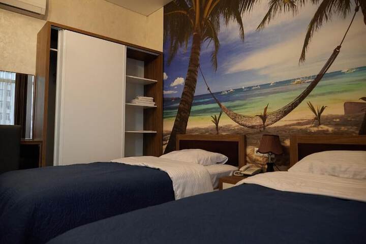 Room 2 of 22