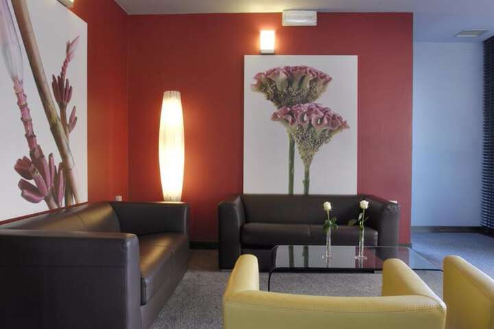 Hotel Interior 4 of 38