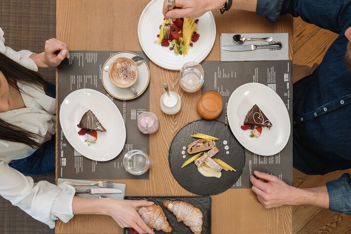 Dining 110 of 178
