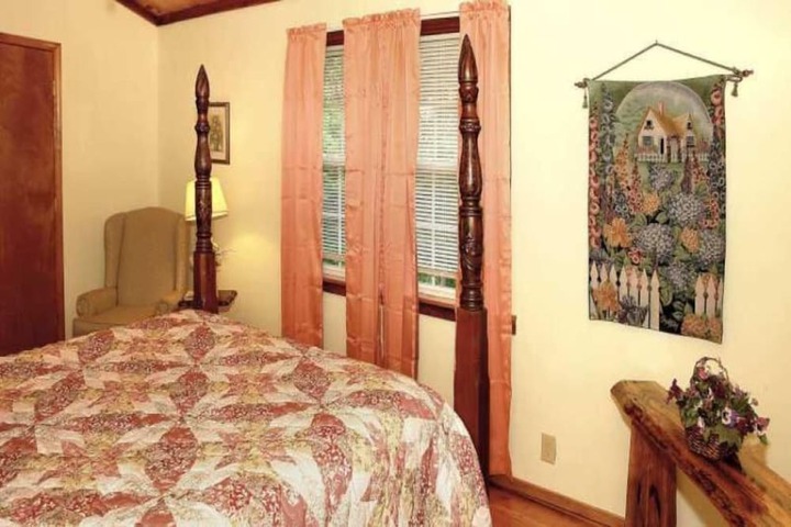 Room 3 of 11