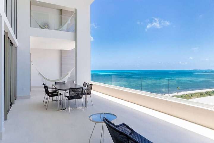 Exterior of Garza Blanca Cancun