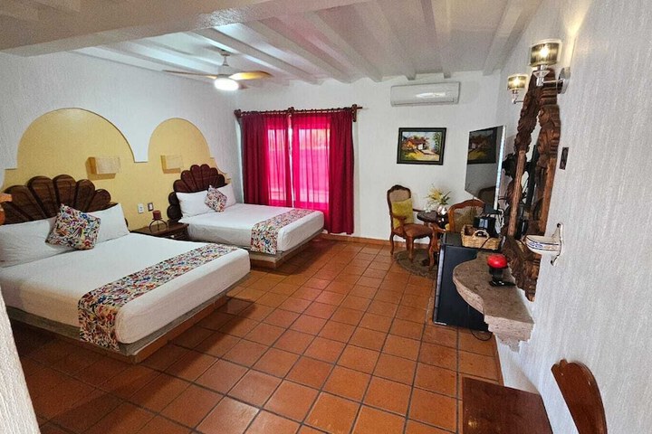 Room 3 of 22