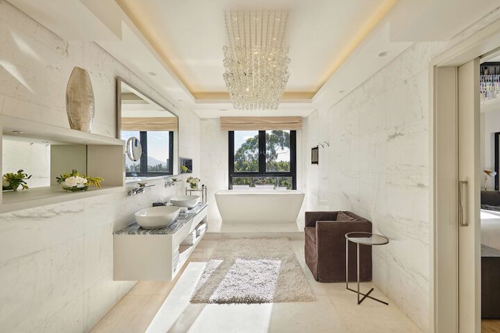 Room 15 of 70
