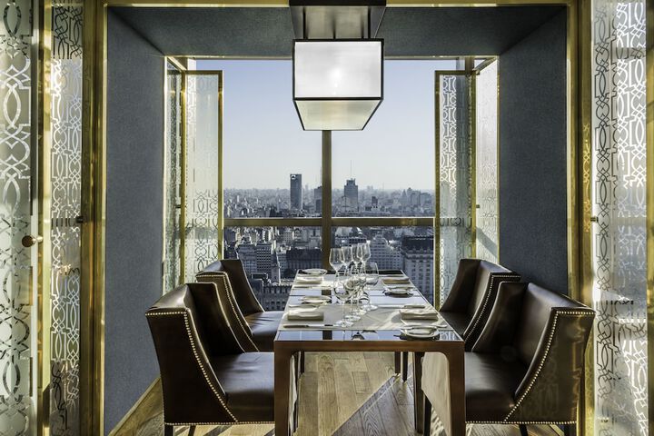 Dining 64 of 98