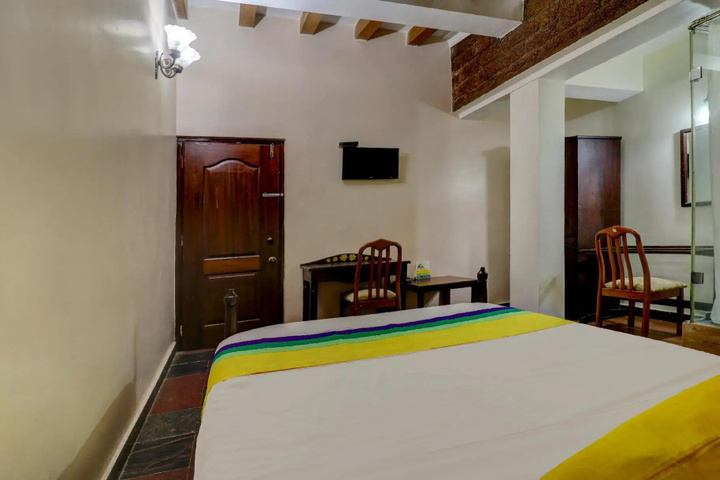 Room 3 of 15