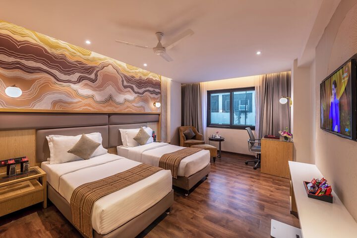 Room 29 of 53