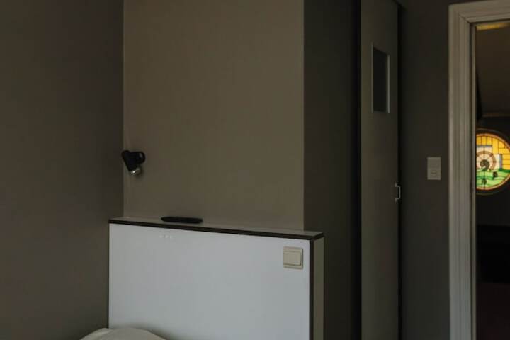 Room 3 of 23