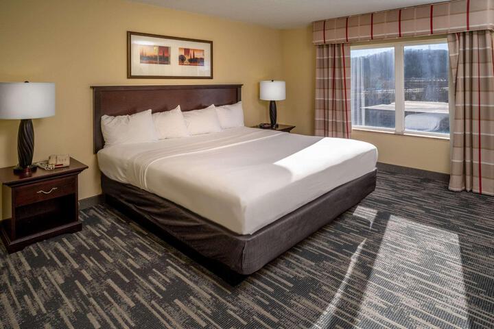 1 King Bed (7 of 27)