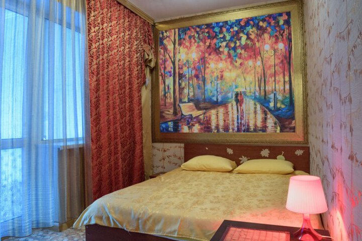 Room 16 of 97