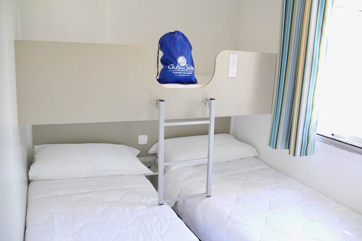 Room 46 of 91