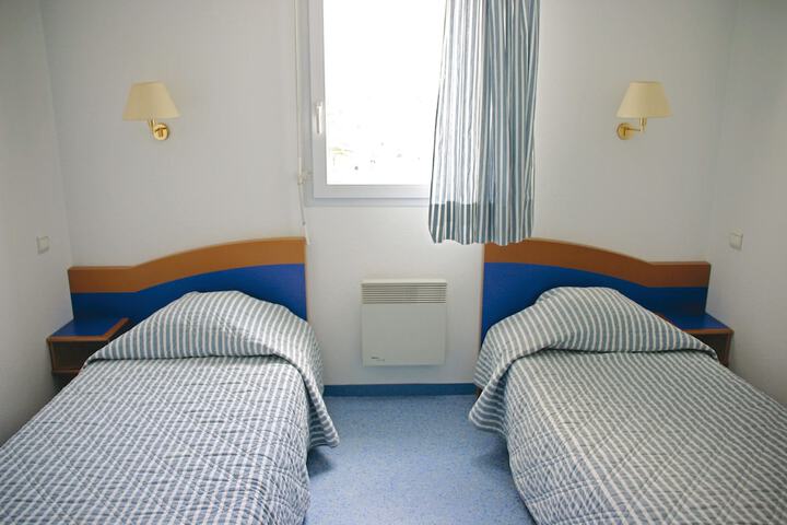 Room 3 of 56