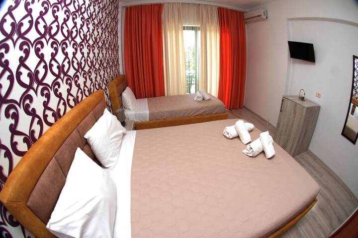Room 7 of 86