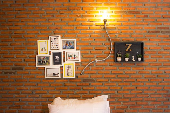 Room 53 of 122