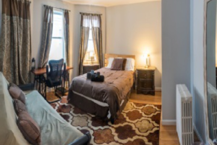 Room 104 of 120