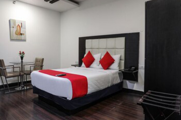 Room 20 of 27