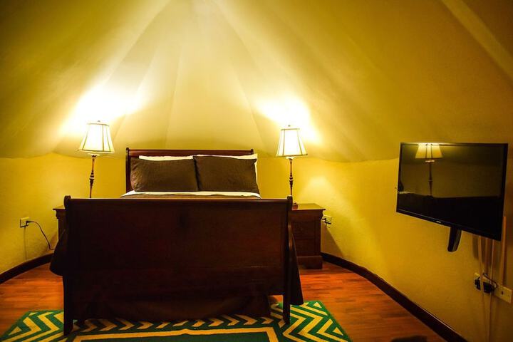 Room 14 of 52
