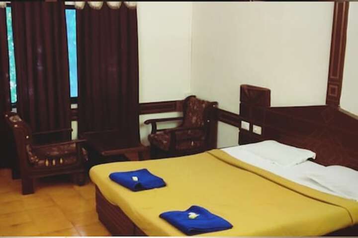 Room 40 of 157