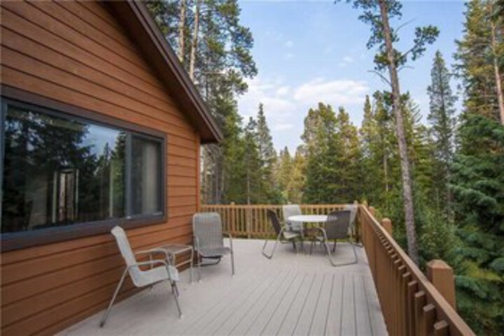 Terrace/Patio 13 of 17