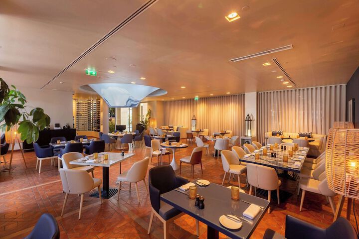 Dining 116 of 152